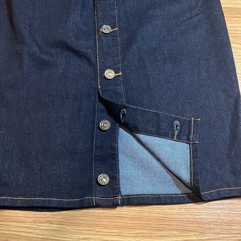 NWT 7 for all mankind. Denim skirt SZ 25 - Picture 5 of 6
